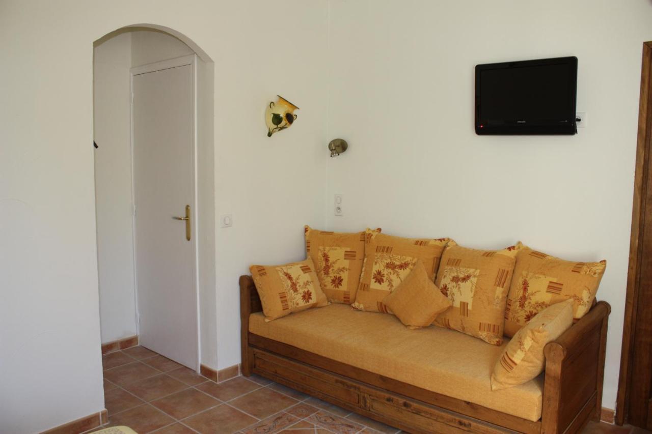 Lou Mas Dau Paigran Bed and Breakfast Saint-Blaise  Exteriör bild